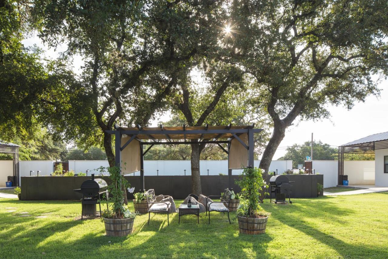 Hotel Flora And Fauna Wimberley Εξωτερικό φωτογραφία