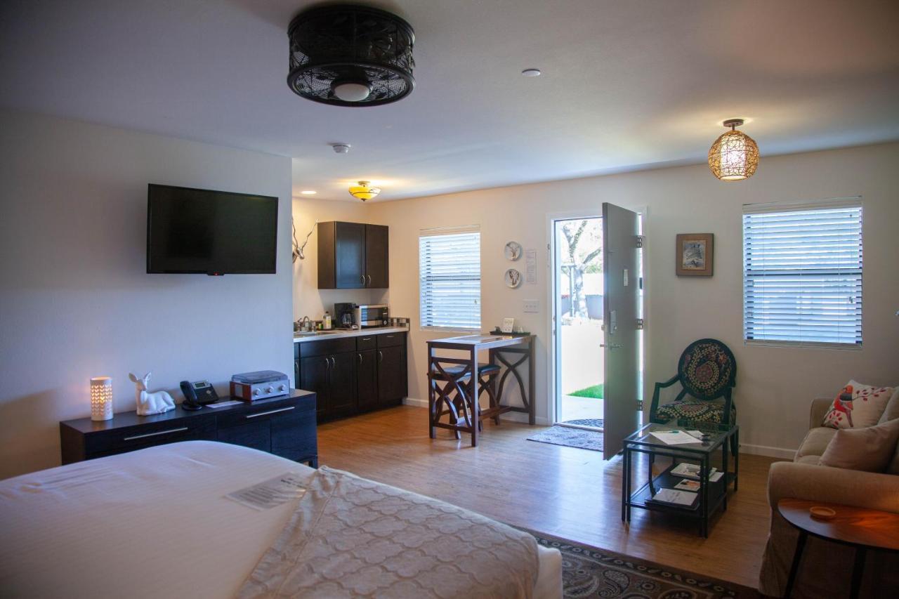 Hotel Flora And Fauna Wimberley Εξωτερικό φωτογραφία