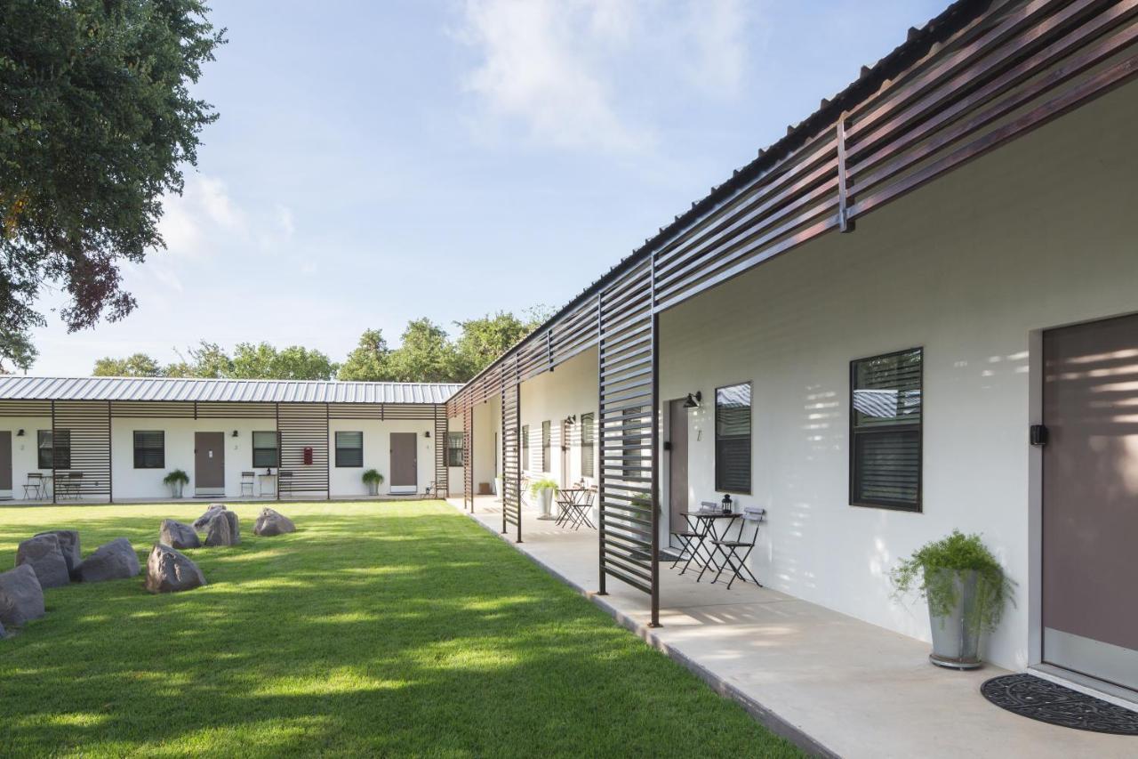 Hotel Flora And Fauna Wimberley Εξωτερικό φωτογραφία